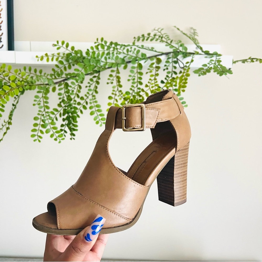 Nude Peep Toe Block Heels